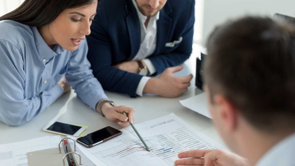 Asesoría y derecho público interno